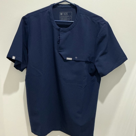 Figs Men's Navy Corfield Henley Scrub Top Size Medium - Picture 5 of 5